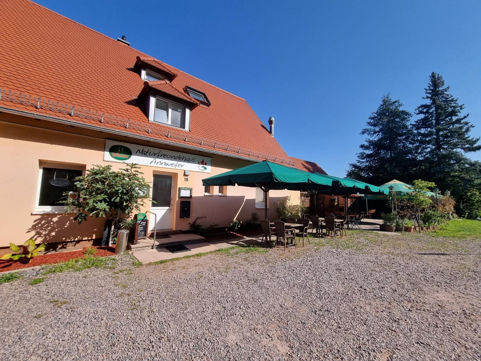 Naturfreundehaus Annweiler am Trifels Esterno foto